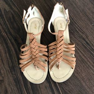 Suede baby heel sandals!